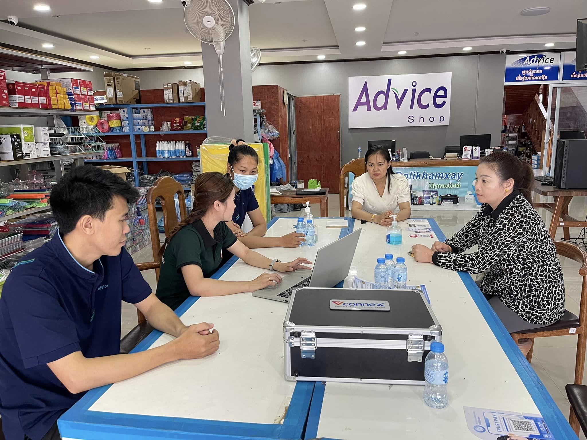 ນຳສະເຫນີນະໂຍບາຍ ຜະລິດຕະພັນໃໝ່ ພັດທະນາແອັບມືຖື, ໂປແກມ, ເວັບໄຊ, POS, ສິນຄ້າ iOT ແອັດໄວ ປາກຊັນ ແຂວງບໍລິຄຳໄຊ ຄັ້ງວັນທີ 30/06/2023.