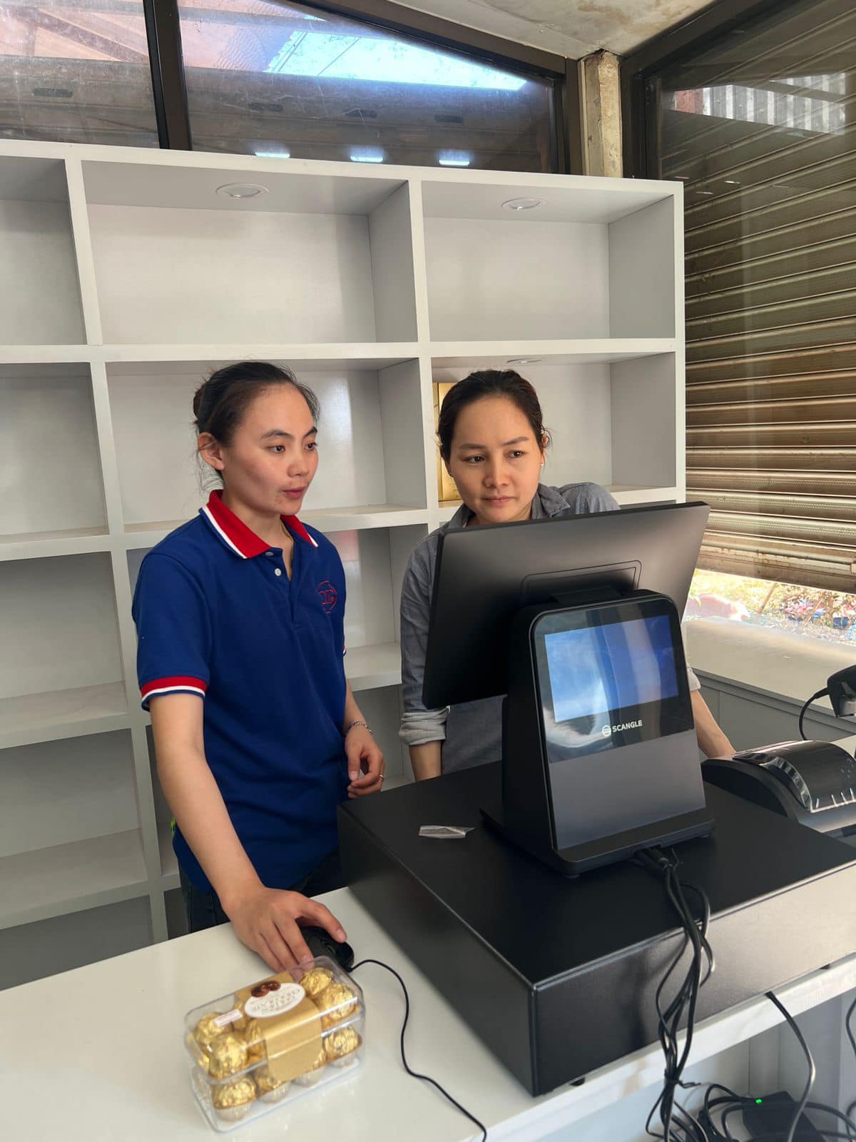 ຂໍຂອບໃຈ ຮ້ານ Kmart ຂາຍສົ່ງ ຂາຍຍ່ອຍ ບ້ານໄຮ່ປາກງື່ມຫລາຍໆ ທີ່ຫັນເປັນທັນສະໄໝ ບໍລິຫານທຸລະກິດ ຜ່ານໂທລະສັບມືຖື ດ້ວຍລະບົບ ERP YouMart ບໍລິສັດ ຊີໄອທີ ຈຳກັດຜູ້ດຽວ